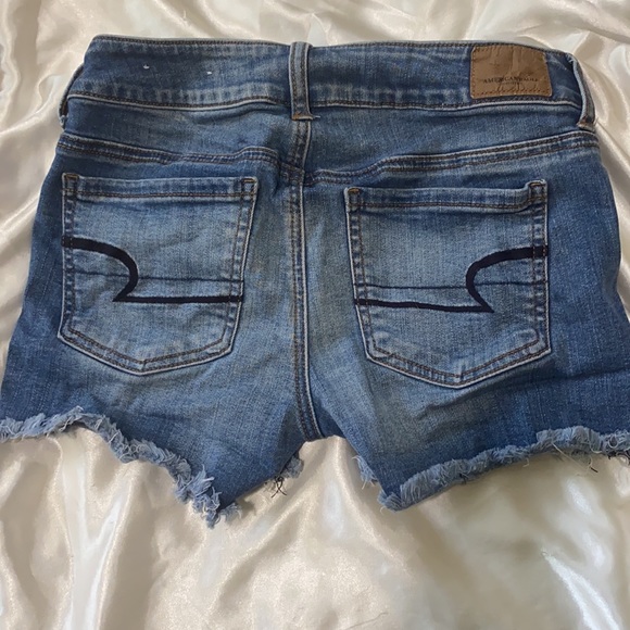 Denim shorts - Picture 2 of 4